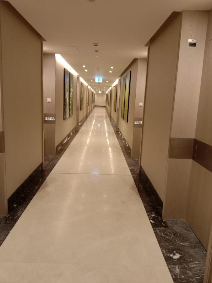 Palm Tower Palm Jumeirah Dubai Buitenkant foto